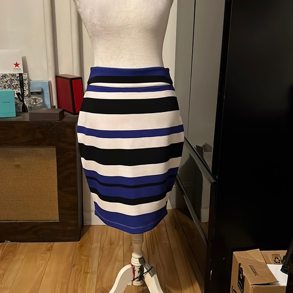 Kardashian Kollection Dresses & Skirts - 🆑FINAL PRICE‼️ Kardashian Kollection blue white and black striped pencil skirt
